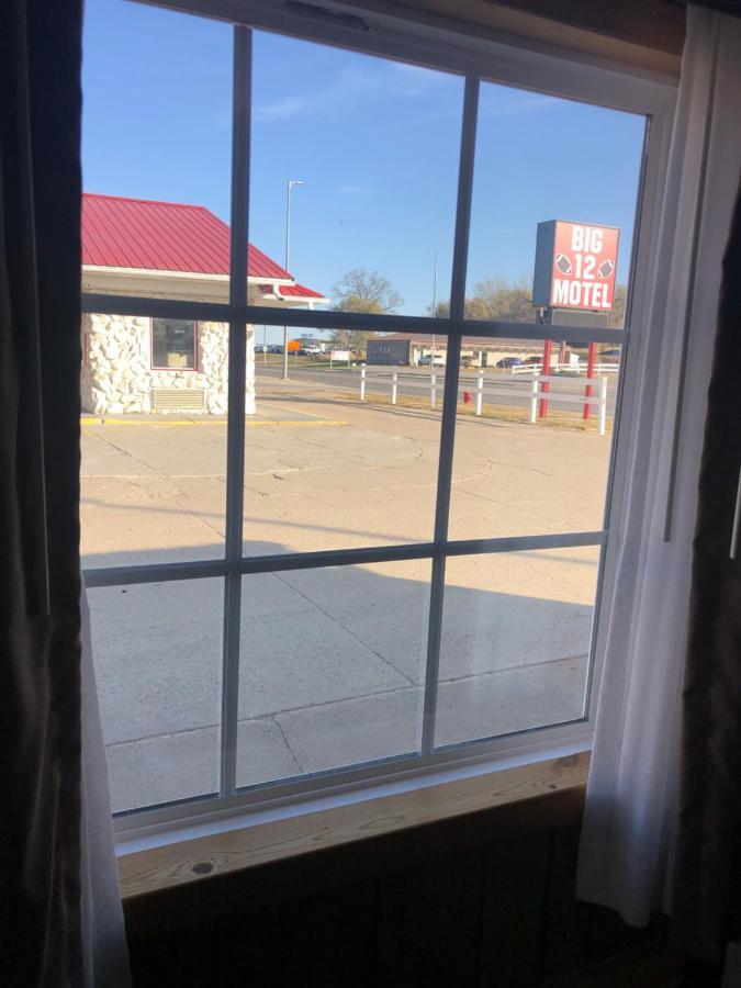 Big 12 Motel Broken Bow Ngoại thất bức ảnh
