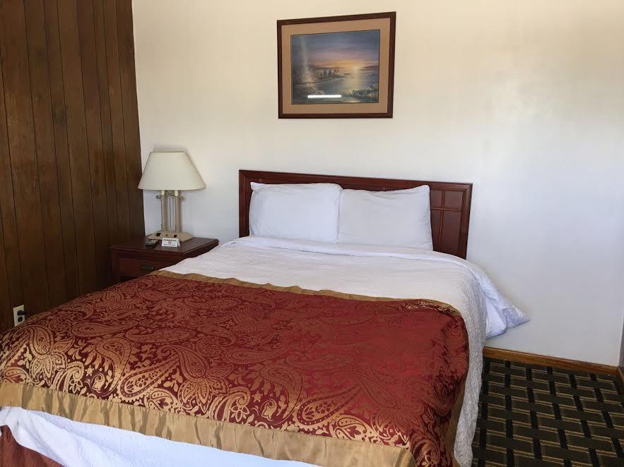 Big 12 Motel Broken Bow Ngoại thất bức ảnh