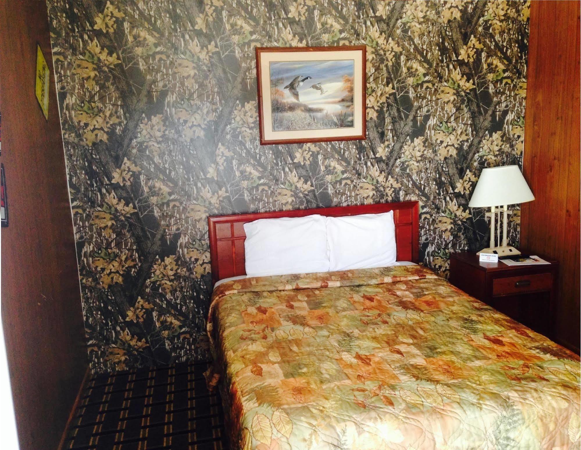 Big 12 Motel Broken Bow Ngoại thất bức ảnh